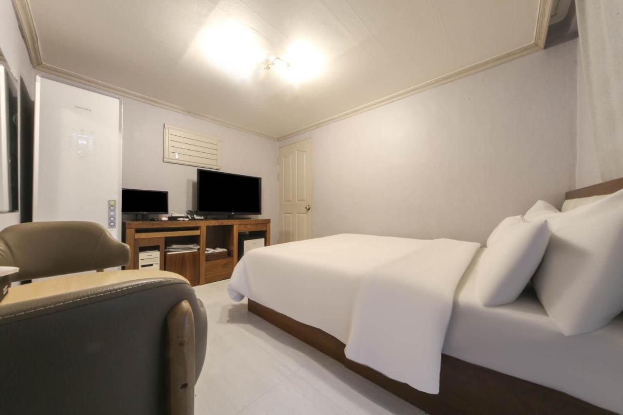 Goodstay Grand Motel Chuncheon Dış mekan fotoğraf