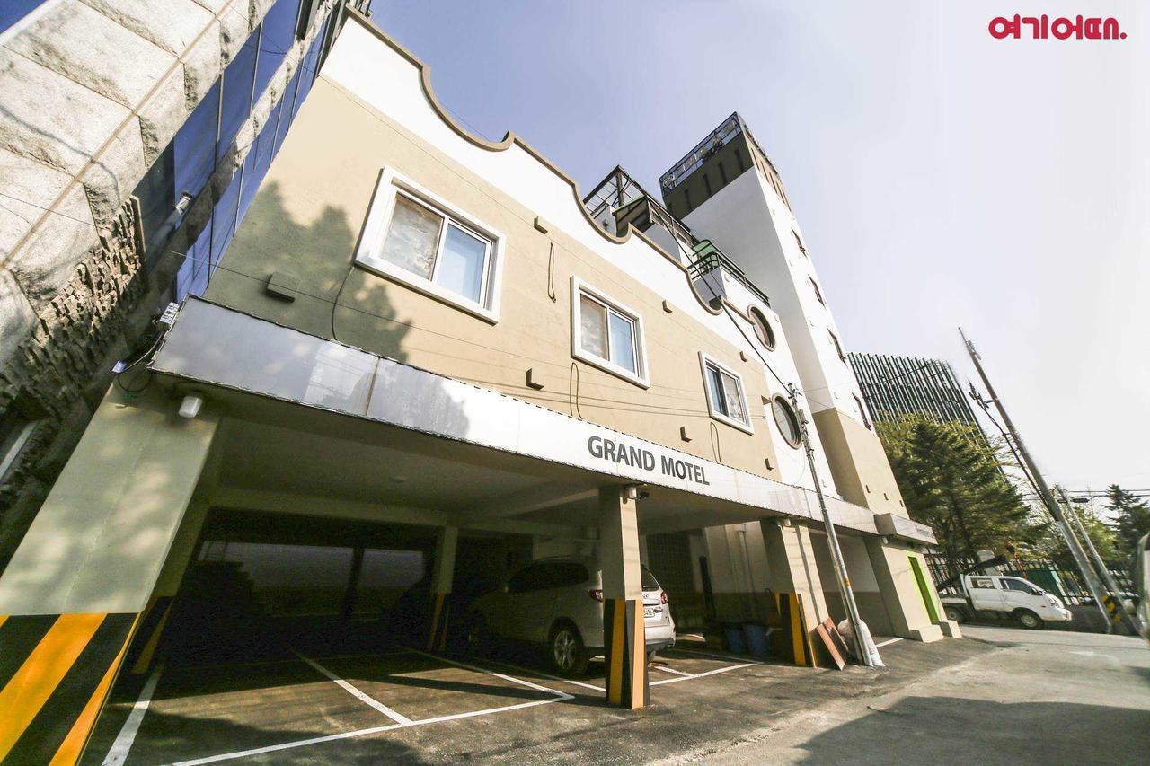 Goodstay Grand Motel Chuncheon Dış mekan fotoğraf