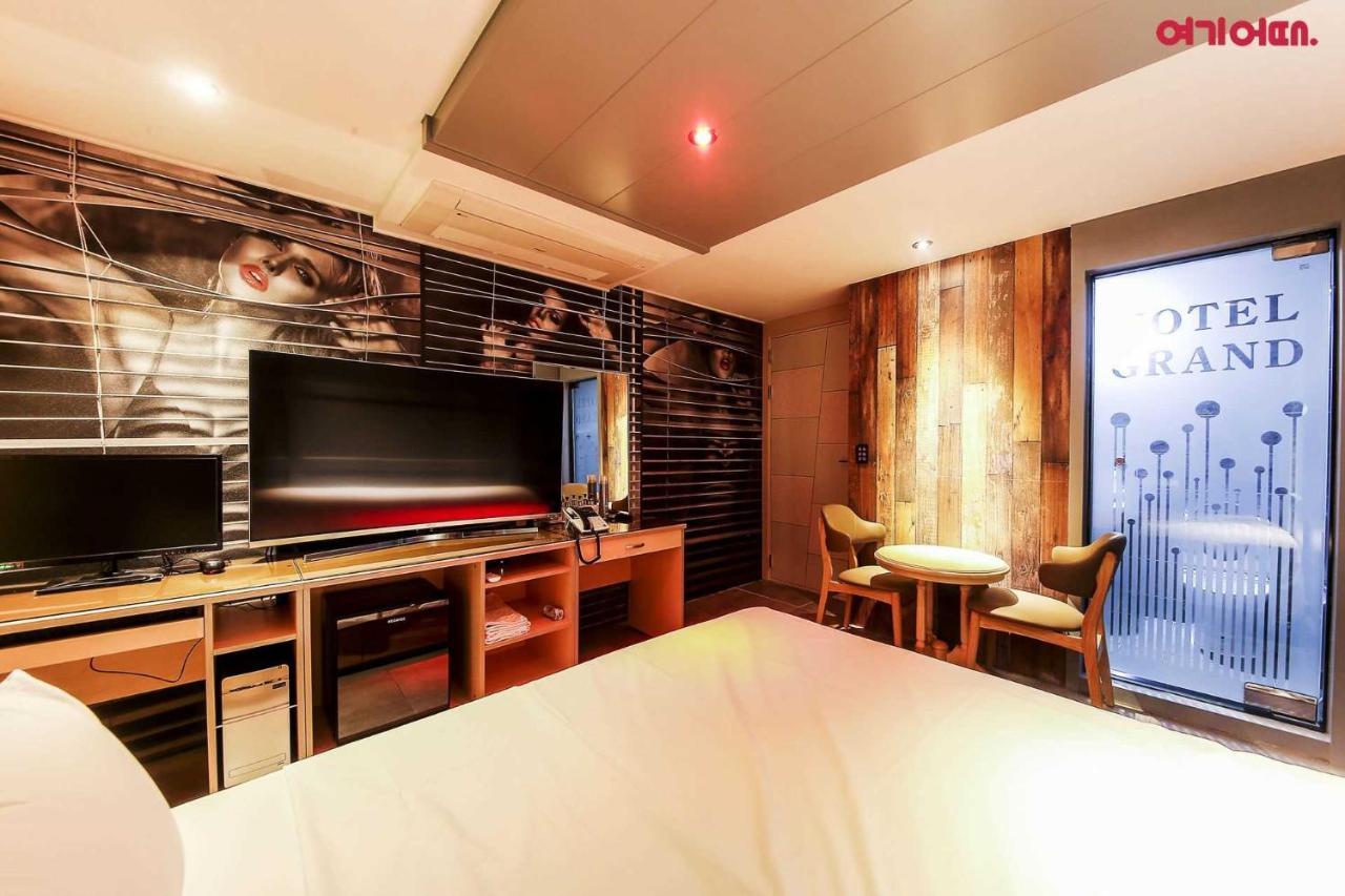 Goodstay Grand Motel Chuncheon Dış mekan fotoğraf