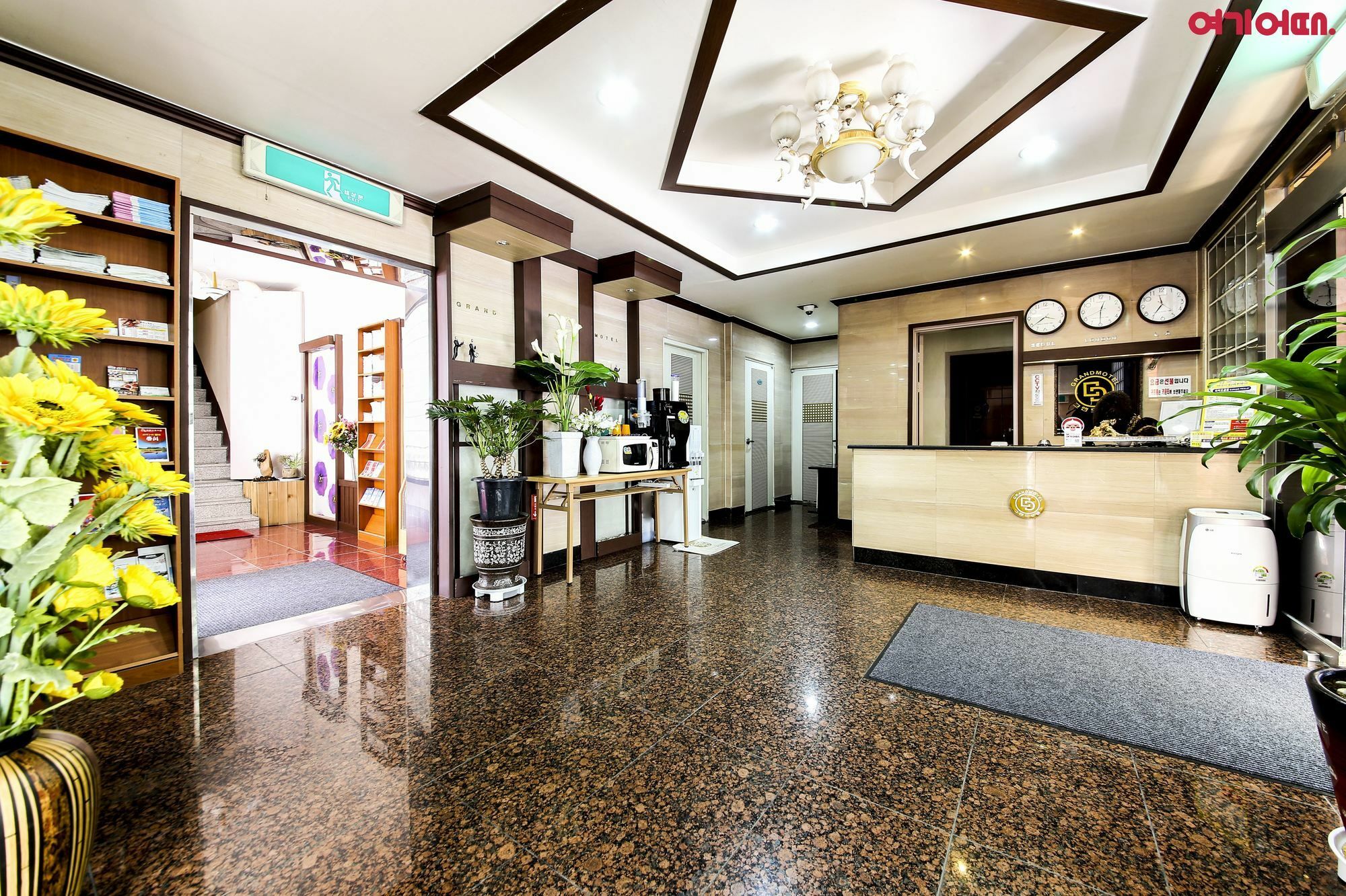 Goodstay Grand Motel Chuncheon Dış mekan fotoğraf